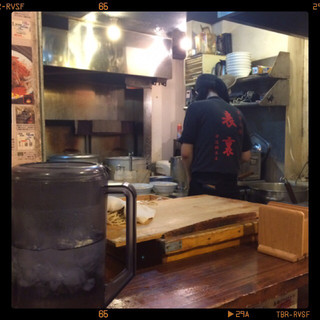 旨辛ラーメン 表裏_2