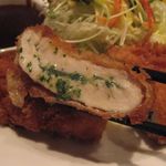 香草バターとろ～り、チキンキエフの断面(2016.09)