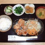 Ouchinogohan Karen - からあげ定食、当店で大人気、これで800円