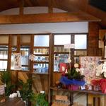 手打ち蕎麦 仙太郎 - 内観：席側からみた厨房　開店から１ヶ月　　2016.09