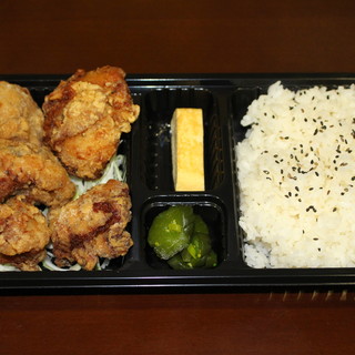 こだわりのからあげ弁当