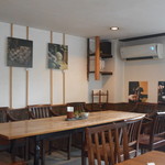 東向島珈琲店 - 店の内観（禁煙席）