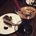 チョコレート＆カクテルバー セプティグラス - 