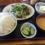 三和食堂 - ニラレバ炒め定食(大盛)【料理】 