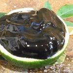 手打ち蕎麦 仙太郎 - お昼も夜もちょい飲みセット　前菜５種　富山産黒造り（塩辛）ゆず皮の器で
      