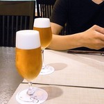 京口町　てるい - 生ビール　ピルスナーグラス￥６００ぐらい？　テイスティンググラス￥５００ぐらい？（税別）