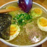 らーめん 大野 - 【2010.11.　初訪】　ラーメン大野　ＦＭラーメン（ゆず香るコンソメあんかけの塩）卵２個サービス＾＾