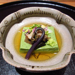 竹ざき - 1】先付：よもぎゴマ豆腐 うま出汁 白アスパラ 蕨(2016.4)