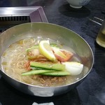 寿苑 - 冷麺です