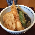 手打そば 尾沼 - 天丼。
            蕎麦と天丼は、税込1390円。
            美味し。