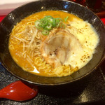 マルキン本舗 - 百年炙りチーズ味噌ラーメン950円