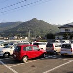 かなり大きい駐車場　※県外の車で一杯だ