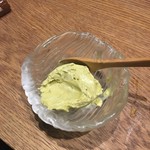 熊の焼鳥106 - ピスタチオアイス