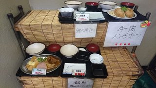 キッチン エム - キッチン M ＠日本橋兜町 店頭 メニューサンプル