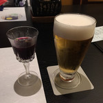 レストランベルビュー - 食前酒の山葡萄酒と、ビールでカンパーイ！