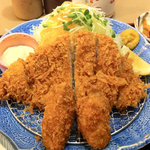 とんかつみつみね - カキフライとロースかつ