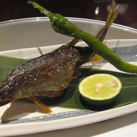 京懐石 美濃吉 そごう横浜店 - 旬菜(選択)：子持ち鮎塩焼