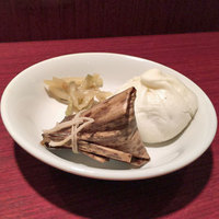 フーロン - 麺ランチセットのチマキ、肉まん