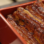 つるや - 小川原湖産鰻（むなぎ）の重（ぢゆう）　【頭側擴大圖】