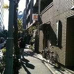 東亭 - 通り過ぎそうな外観