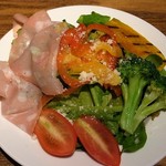 オギクボ ミオピッツァ - ランチのサラダ