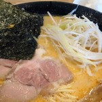 熟成とんこつラーメン専門 一番軒 - 辛味噌豚骨ラーメン