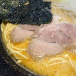 熟成とんこつラーメン専門 一番軒 - 辛味噌豚骨ラーメン