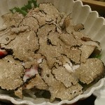 たきや - ローストビーフサラダ。サマートリュフかけまくりです。