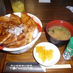 豚公司　堀江 - 普通の豚丼　680円