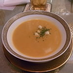 ネフェルティティ東京 - レンズ豆のスープ