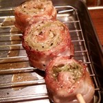 新小屋 - レタス「季節野菜の豚バラ巻」シャキッとしたレタスと豚バラの旨みのバランスよい美味しさ