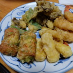 いとはん - 彩り素材と海老の天ぷら（４９７円）