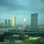 THE PENINSULA BANGKOK - チャオプラヤの眺めはいつ見てもいいです。