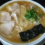 ラーメン げんこつ家 - ラーメン大盛(650円)2016.09末