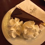 DEMEL - 三角プレートがフォルム良し。