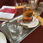 Cafe Gloriette - 【セイロングラスティー】（3.1€）
