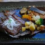 レストラン 竜神亭 - 「朴葉焼きランチ」のお肉