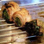 新小屋 - シャキシャキレタスに旨みたっぷりの豚バラは相性抜群