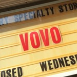 VOVO - ６０年代のアメリカチックな看板