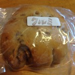 ミルクキッチン 燦燦 - クルミパン　80円