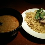 麺や池尻 - 坦坦つけ麺（白ゴマ・冷盛り・大盛りチョイス/950円）