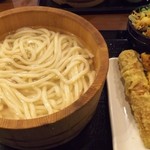 丸亀製麺 - 釜揚げ（大）＋ちくわ天＋かしわ天