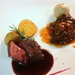 リストランテ アルベラータ - 蝦夷鹿肉のソテーと赤ワイン煮込み