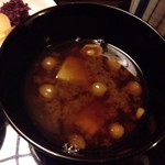 懐石 辻留 - 留椀は生麩と滑子の赤出汁