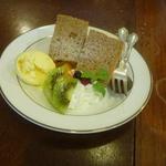 ヴィラージュ - 紅茶のシフォンケーキ