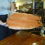 ヴィラージュ - こちらはノルーウェイサーモンのスモーク