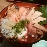 大庄水産 - ぶつ切刺身賄い丼