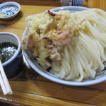 手打うどん はりや - 圧倒的なボリューム！