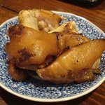 居酒屋 お食事処 みつ - 豚足　３００円