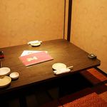 sannomiyakoshitsuizakayaenkainosachiikiiki - カップルシート2名様×10　大切な方との大事な時間は二人きりの空間、完全個室でお過ごしください。美味しいお酒とお料理で非日常的なお時間を。。